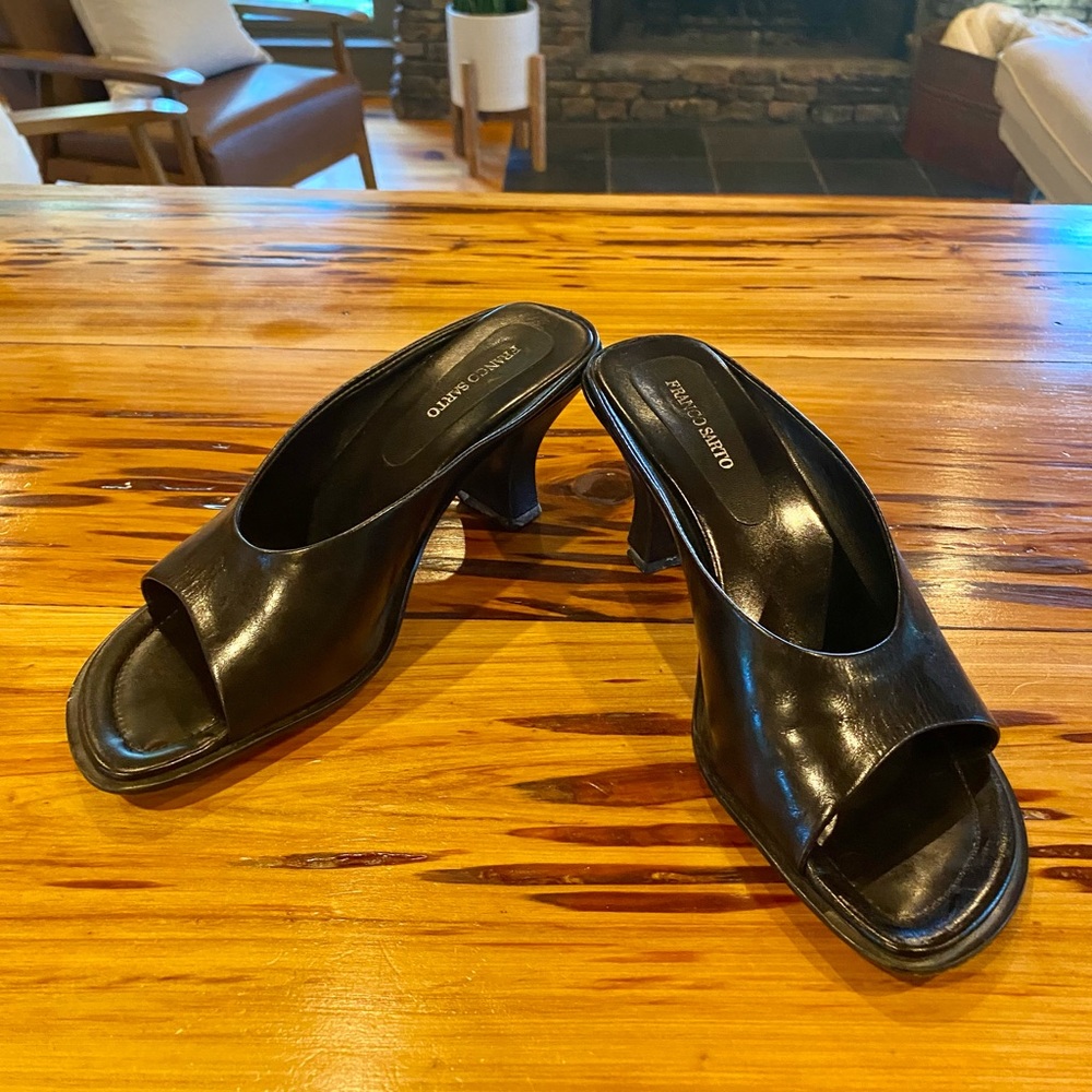 Franco Sarto wedges size 38 in black!